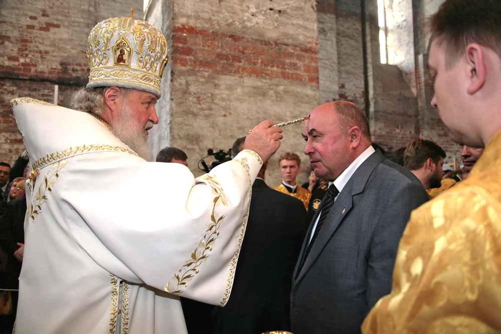 Патриарх Кирилл благословил генерального директора на сложную работу